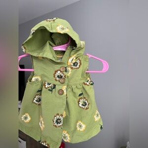Carter's Olive Green Floral Baby Vest Size 9M VGUC